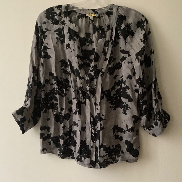 Joie 100% silk v neck blouse - Picture 1 of 6
